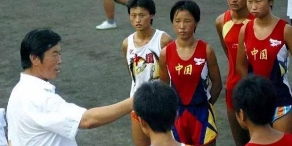 kaiyun公司-“体坛败类”马俊仁，逼迫队员集体割阑尾，亲手给女队员注射禁药！|田径|金牌|辽宁|马家军|王军霞_新浪体育_新浪新闻